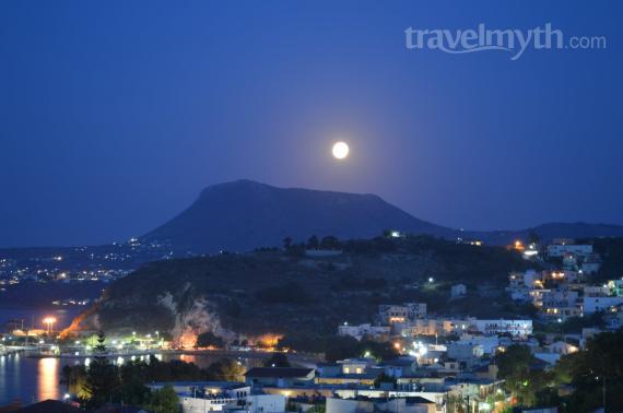 'Fullmoon - View from Erodios Apartments' - Chania